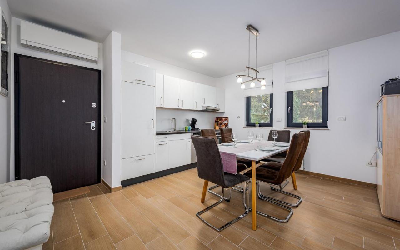 Punta Mary House With Apartment Umag Luaran gambar